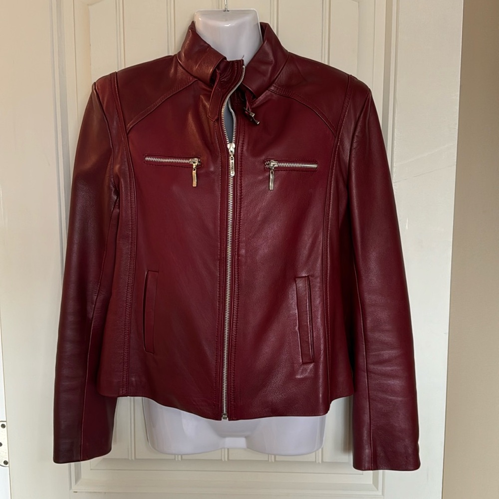 Burgundy Leather Jacket,San Marino Size Small.